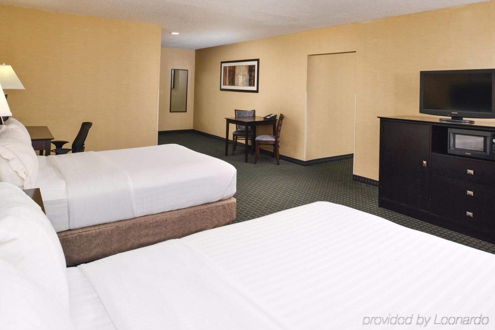 Country Inn & Suites By Radisson Benton Harbor-St Joseph Mi Exterior photo